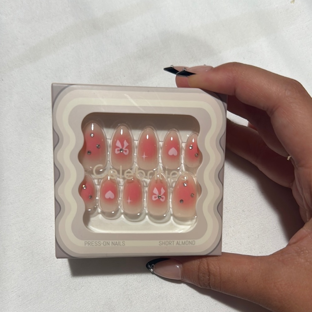 Press-On Nails - Pink Floral Design